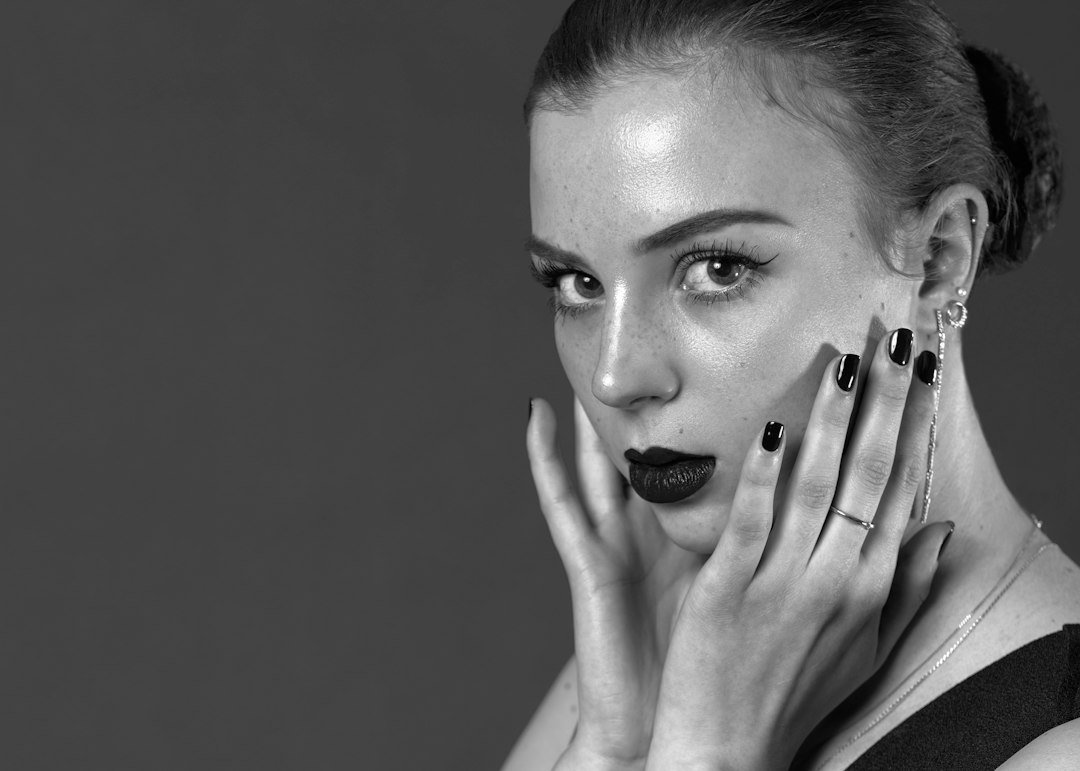 Clean Girl Nail Art - Clean Girl Nail Art Inspiration for Spring